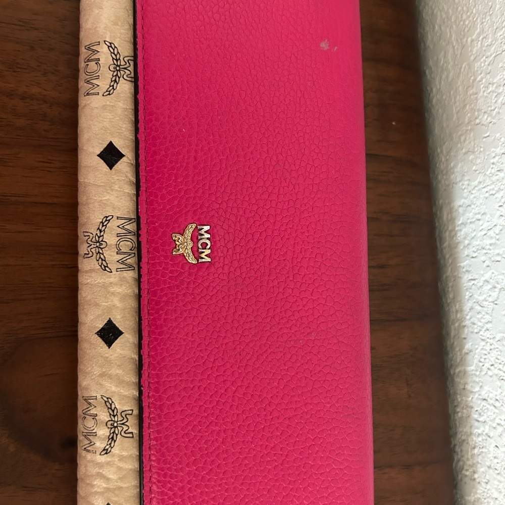 MCM Vibrant Pink and Cream Wallet - Picture 7 of 7
